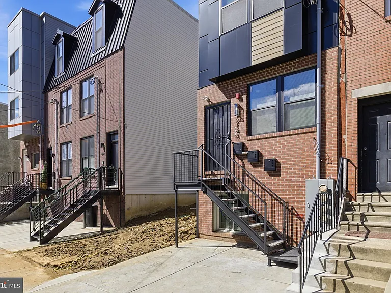 2146 N Franklin St #2 — Photo 12