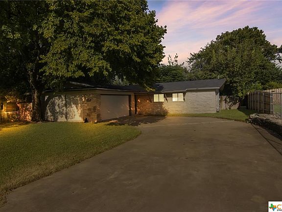4th image of 1116 Chippendale Dr