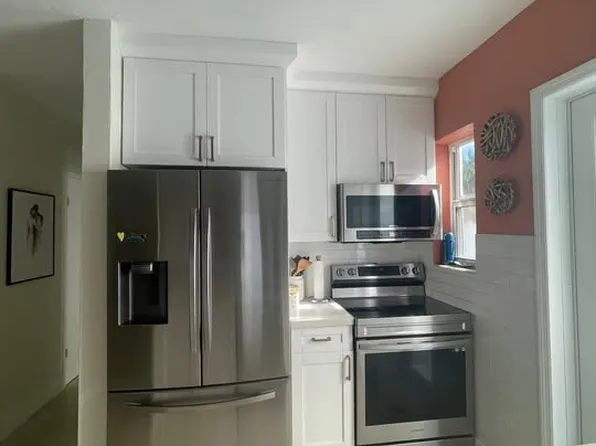 3520 NW 1st St, Miami, FL 33125