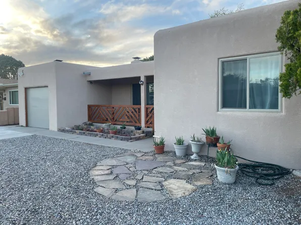 4749 Trumbull Ave SE, Albuquerque, NM 87108