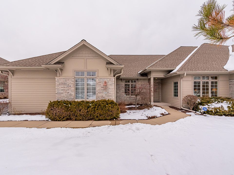 1st image of 7454 W Heron Pond Dr