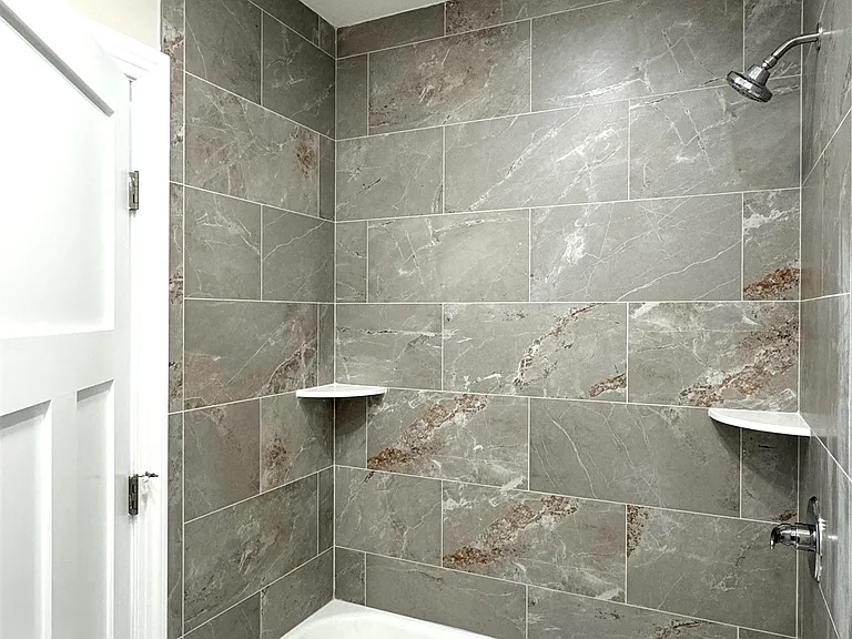 118 Parkview Ave #2 — Photo 12