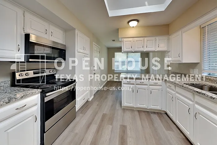 2709 Deep Valley Trl — Photo 4