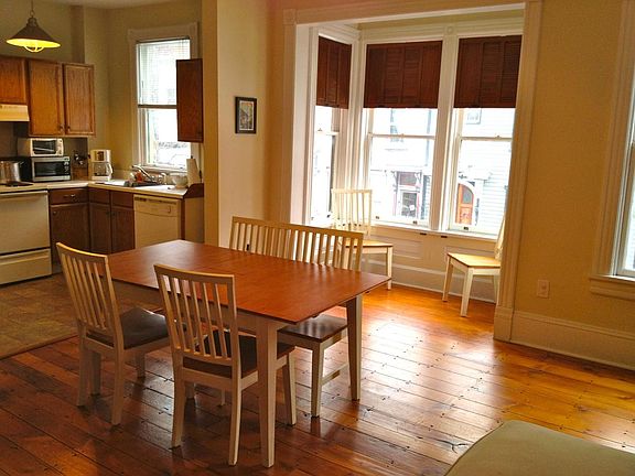 Dining room (furnishings not included)