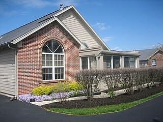 1st image of 559 Mallet Pl E