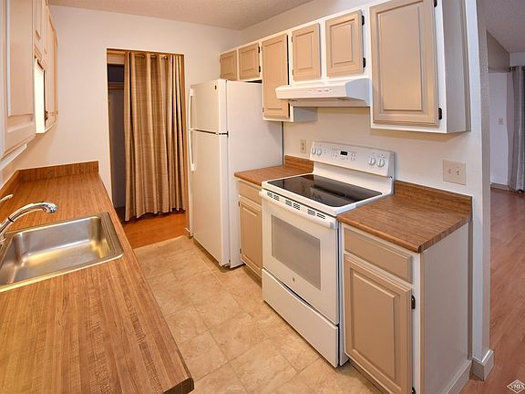 5th image of 1050 W Beaver Creek Blvd Suite A302