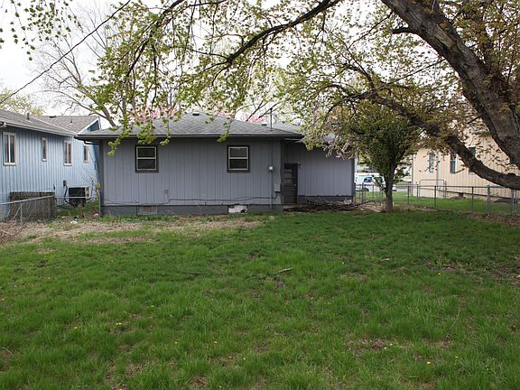 5th image of 3326 G Ave