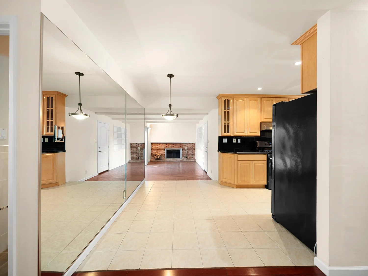 2675 Bonnie Dr — Photo 4