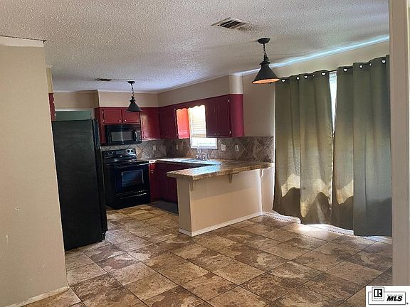 5th image of 401 Hillside Cir