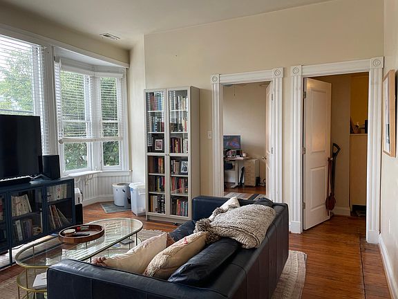 3rd image of 2824 E Broad St APT 2