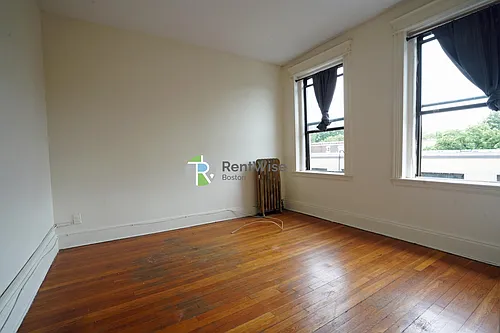 1148 Commonwealth Ave #28 Photo 1