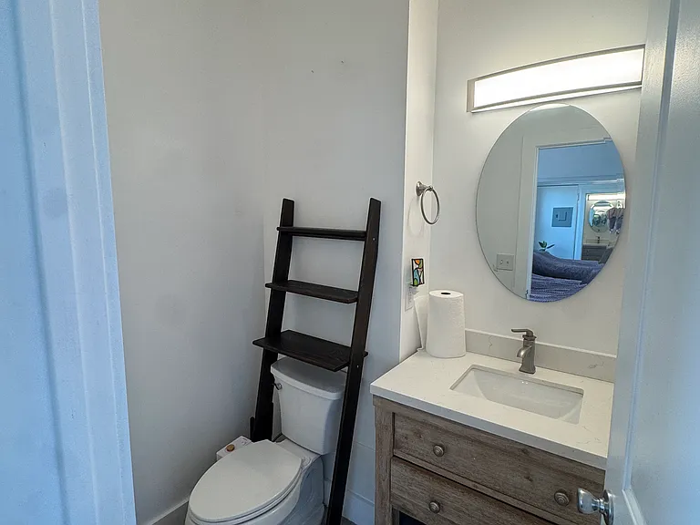445 E 9th Ave #4 — Photo 11