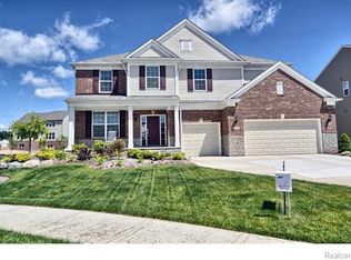 58734 Swing Beam Ct, South Lyon, MI 48178
