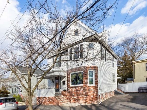 26 North St, Medford, MA 02155