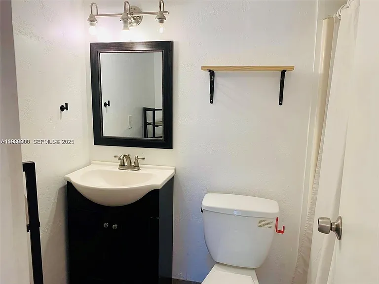 5855 Washington St #90 — Photo 13