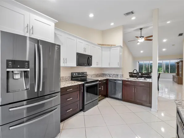 22665 Meridiana Dr, Boca Raton, FL 33433