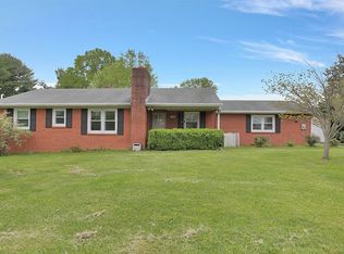 9709 Clover Heights Rd, Hagerstown, MD 21740