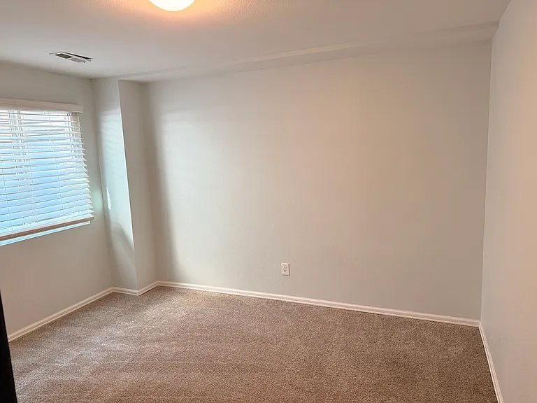 10118 Grove Loop #C — Photo 19