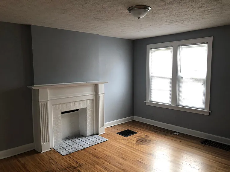 196 Dana Ave — Photo 4