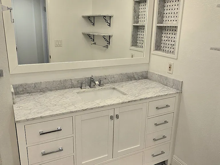 624 Thoreau Ln — Photo 13