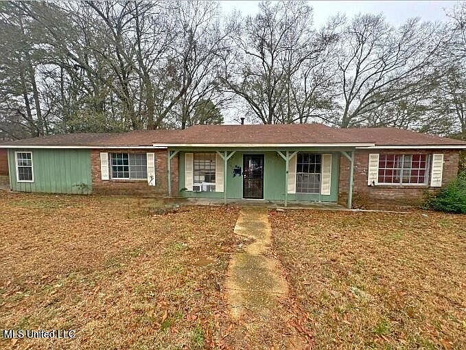 1st image of 589 Heatherwood Dr