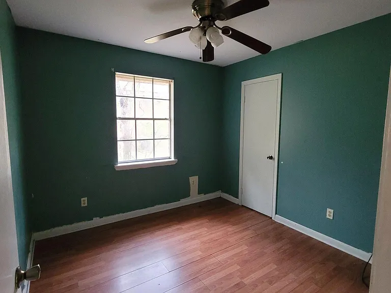 127 Lexington Dr — Photo 7