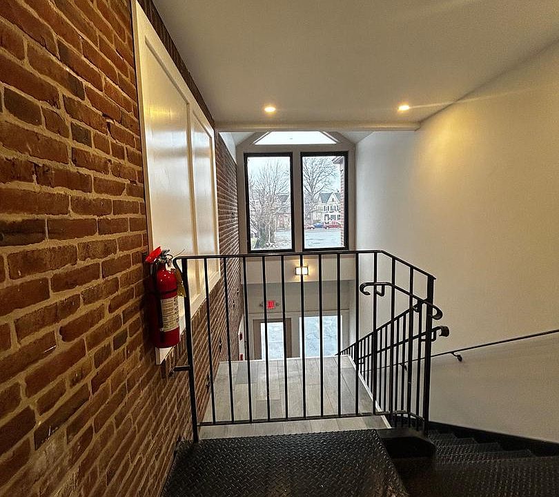 2nd floor view Lobby