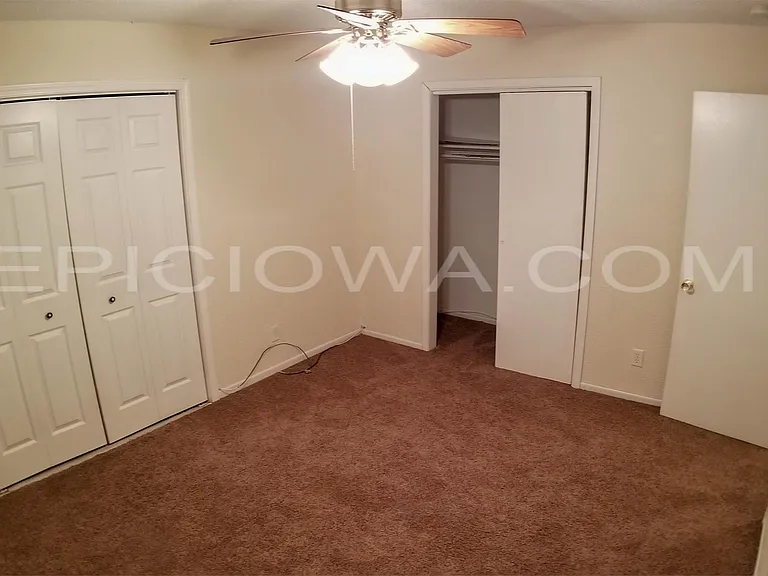 1228 O Avenue Pl NE — Photo 6