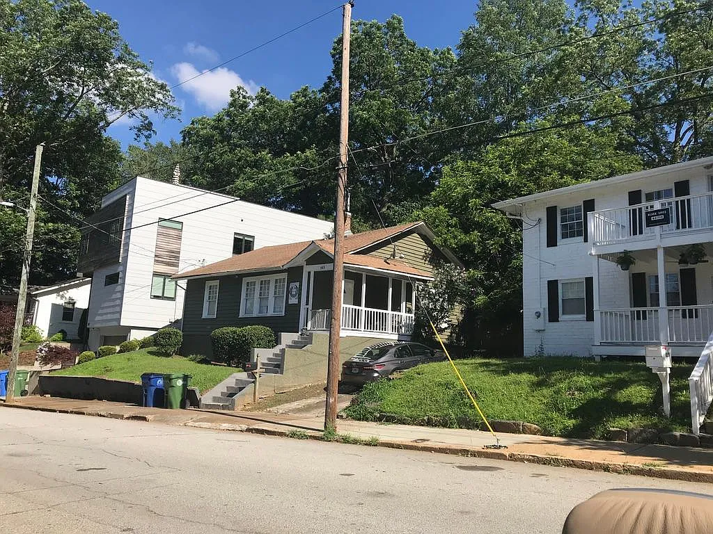 563 Morgan Street NE — Photo 2