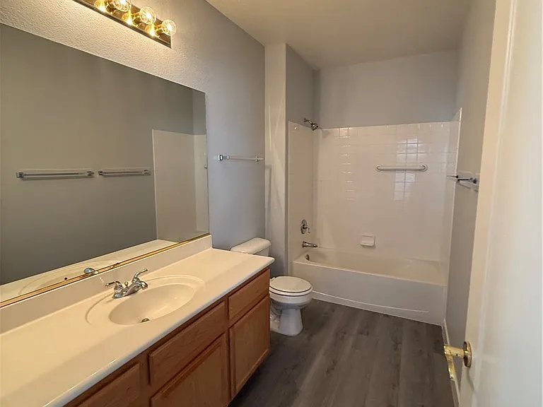 700 Carnegie St #1711 — Photo 11
