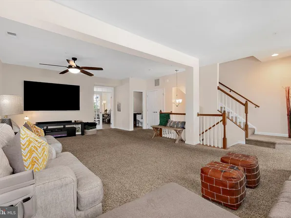 364 Chessington Dr, Odenton, MD 21113
