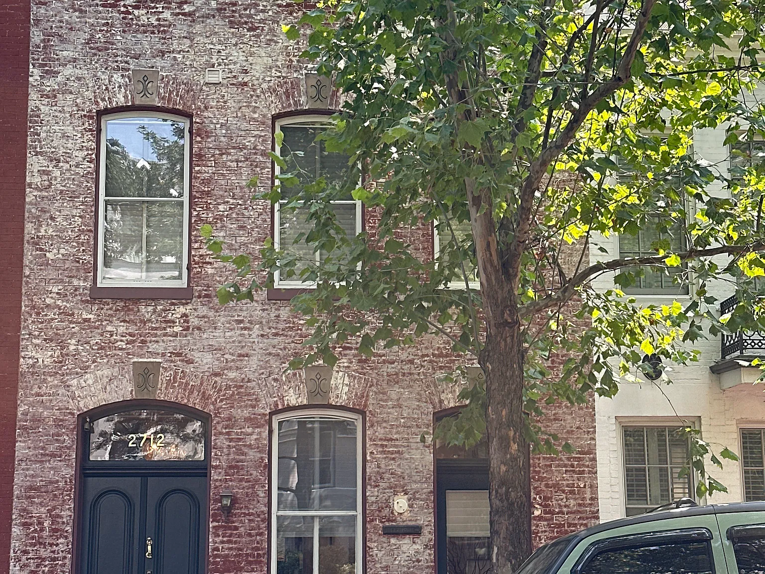 2712 P St NW — Photo 1