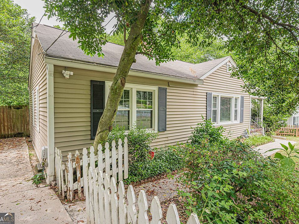 1st image of 275 Amy Dr NE