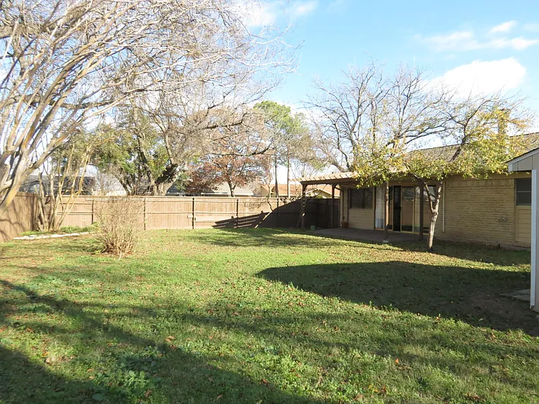 1234 Briarcove Dr — Photo 16