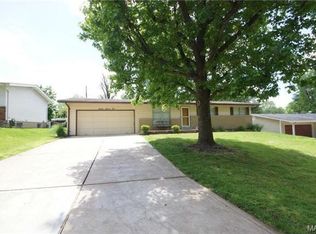 772 Southshire Dr, Saint Louis, MO