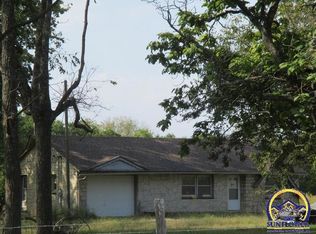 805 W 197th St, Scranton, KS 66537