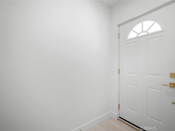 3rd image of 4662 S Verdugo Rd