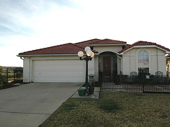 2nd image of 2939 Saratoga Dr