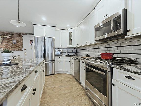 2nd image of 711 Shore Rd #1J