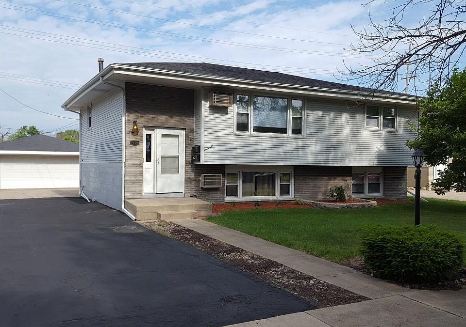 1st image of 7920 North Dr #1