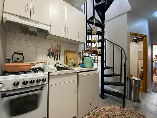 Rented by REAL New York | media 17