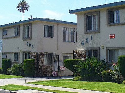 2nd image of 601 W Hyde Park Blvd APT 5
