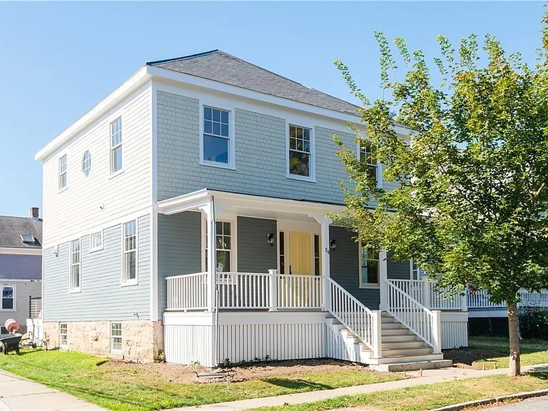 34 Harrison Ave — Photo 1