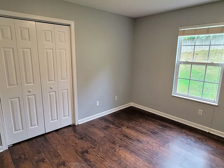 1645 Wolverine Ln — Photo 27
