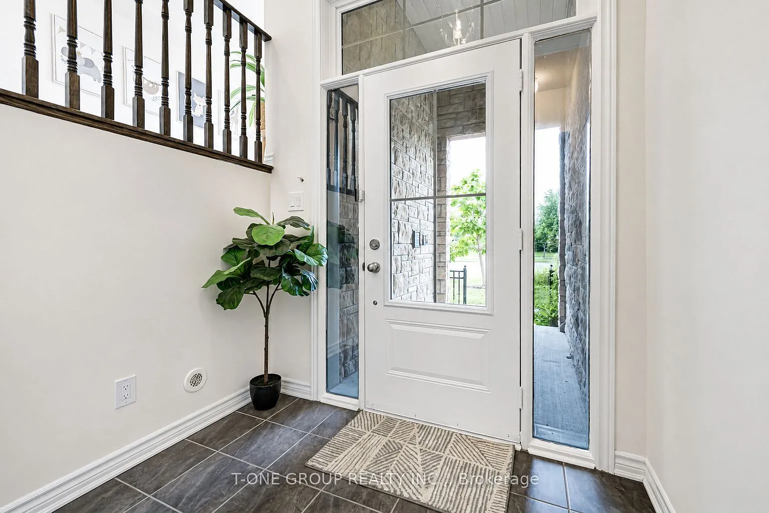 4 bed, $3,200 — Photo 3
