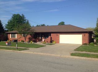 2930 Primrose Dr, Columbus, IN 47203