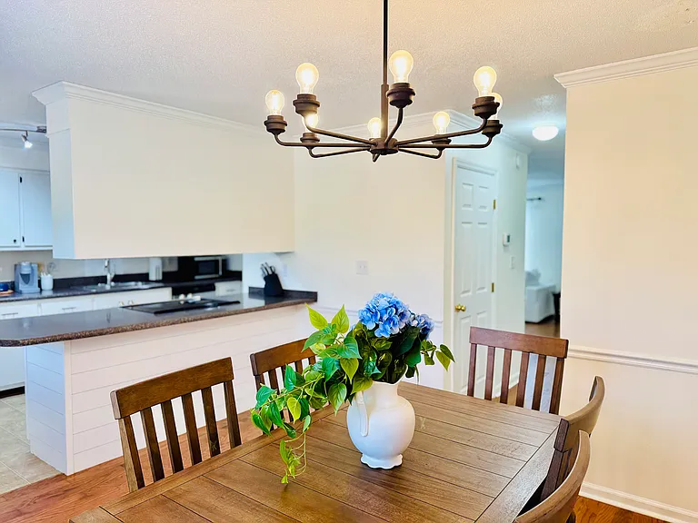134 Tamara Ct — Photo 6
