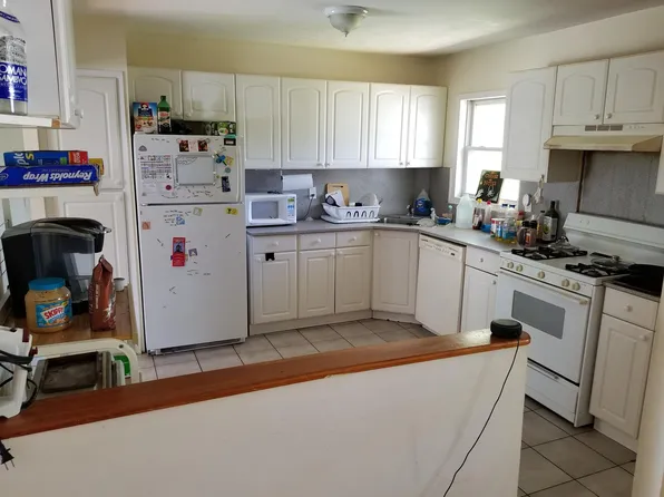 (undisclosed Address), Selden, NY 11784