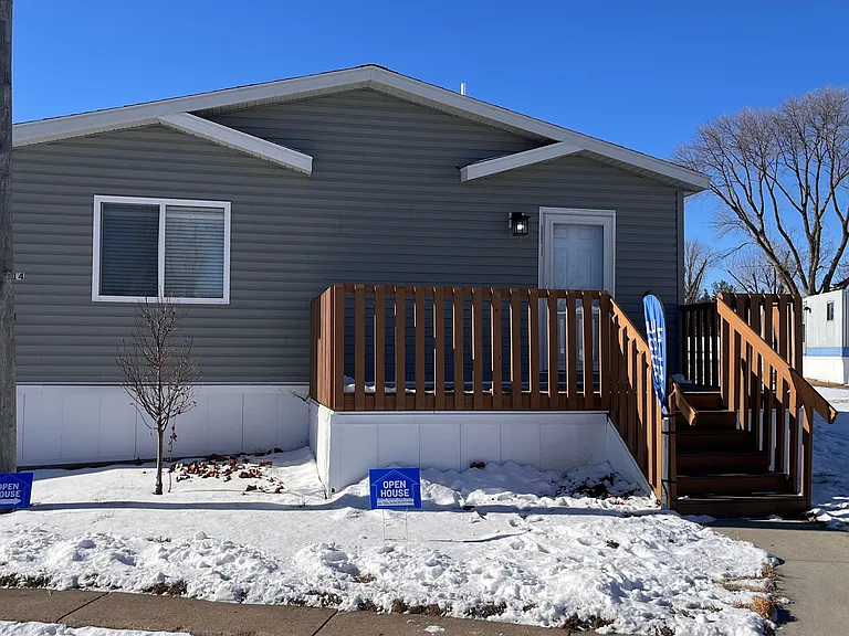 Cedar Terrace — Photo 20