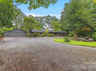 603 Green Hills Rd, Mill Spring, NC 28756